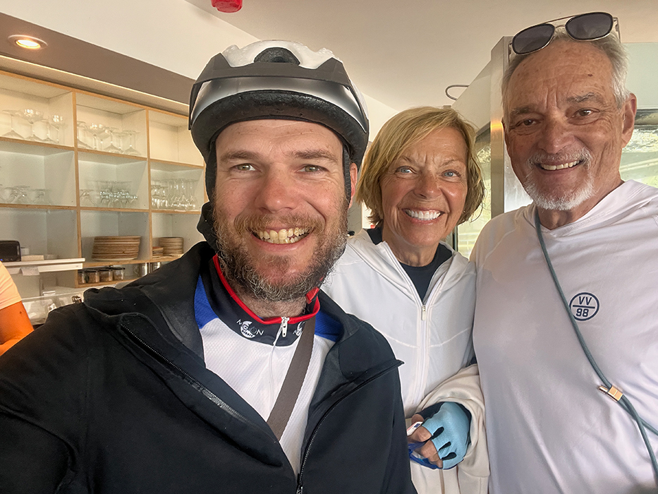 Happy cyclists smiling on a Somewherein.pt tour