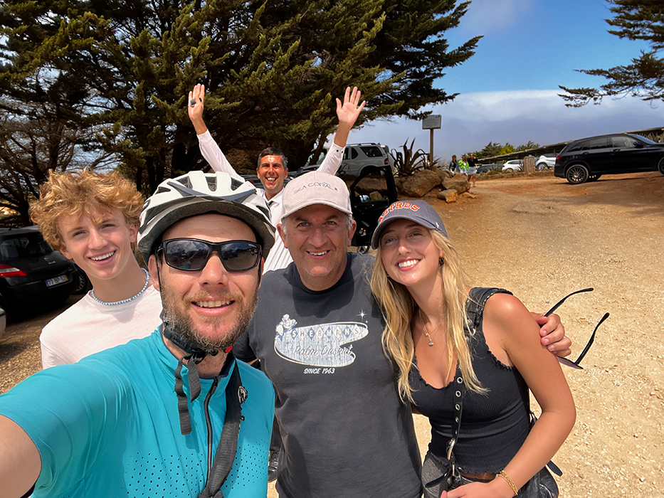 Happy cyclists smiling on a Somewherein.pt tour